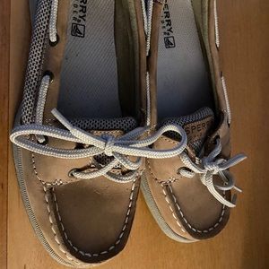 Like new girls Sperry Laguna Topsiders